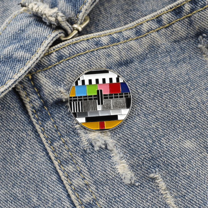 Torba Mall Accessories Pin "No TV Signal in 80s" Vintage